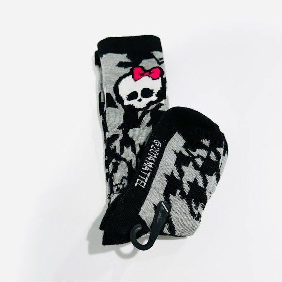 NWT Monster High Black & Grey Skullette Girls Socks - Picture 1 of 5